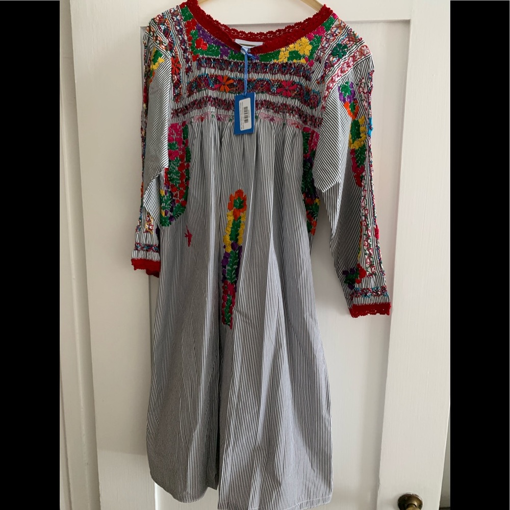 Mi Golondrina Deshilado Dress
